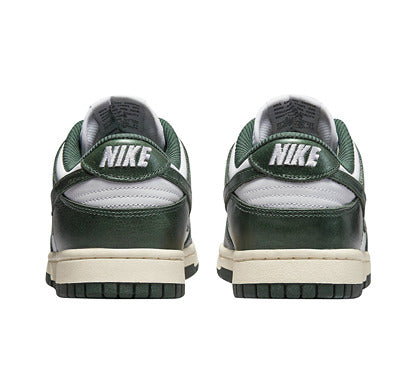Nike Dunk Low WMNS Vintage Green